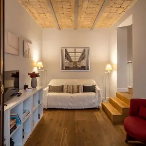 Fotofever Apt, Two Bedrooms With Air Conditioned In Elegant Shopping Area, Close To Vatican City , Rom Italien